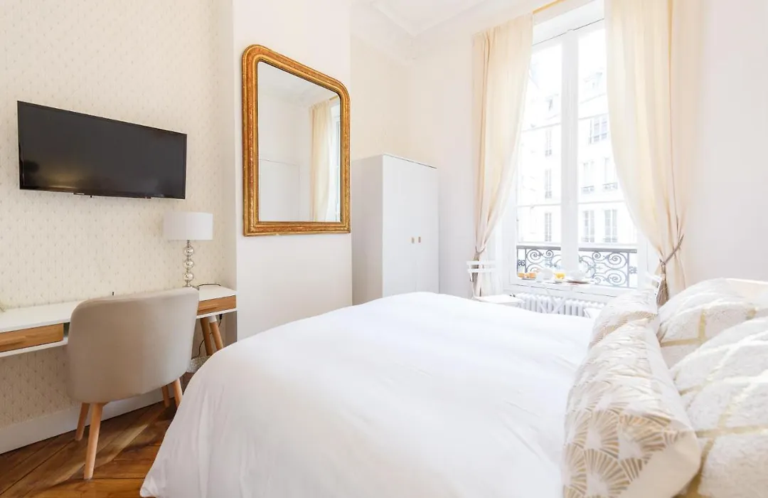 Maison de Lignières - Bed&Breakfast - Paris quartier Champs-Elysées-1